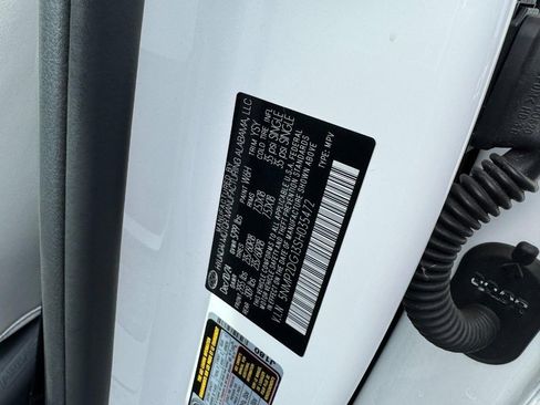 Certified 2025 Hyundai Santa Fe SEL image 24