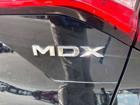 Used 2023 Acura MDX SH-AWD image 11