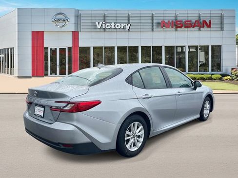 Used 2026 Toyota Camry LE FWD image 3