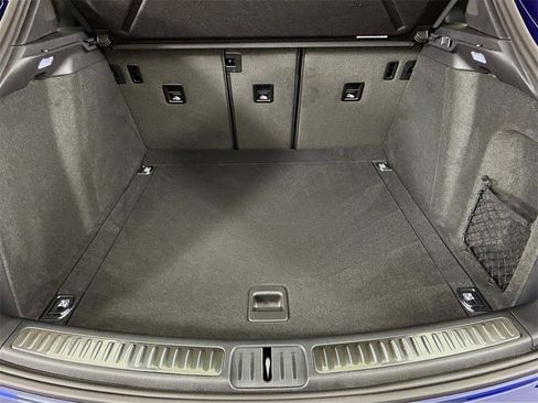 New 2026 Porsche Macan image 28