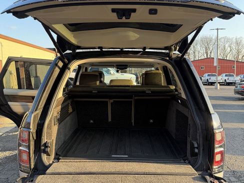 Used 2019 Land Rover Range Rover HSE image 12