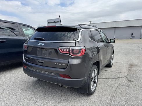 Used 2018 Jeep Compass Limited image 3