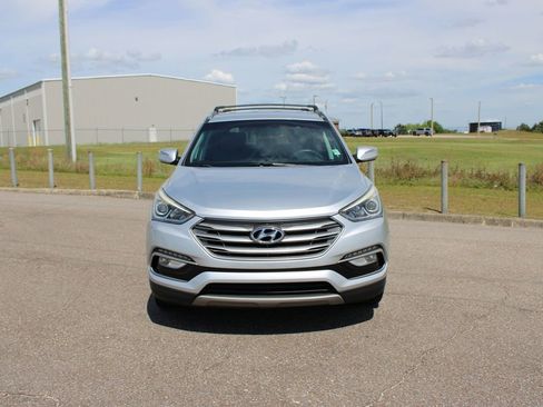 Used 2018 Hyundai Santa Fe Sport 2.0T FWD image 4