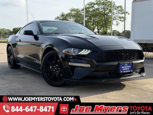 Used 2020 Ford Mustang Coupe w/ Equipment Group 101A image 2