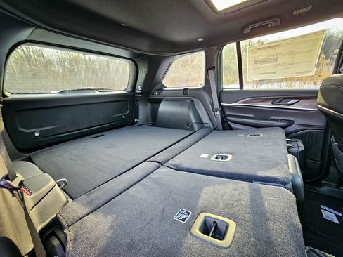 New 2025 Jeep Grand Cherokee Limited image 35