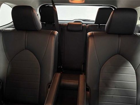Used 2020 Toyota Highlander XLE image 21