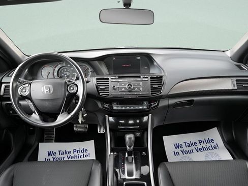 Used 2017 Honda Accord Sport image 16