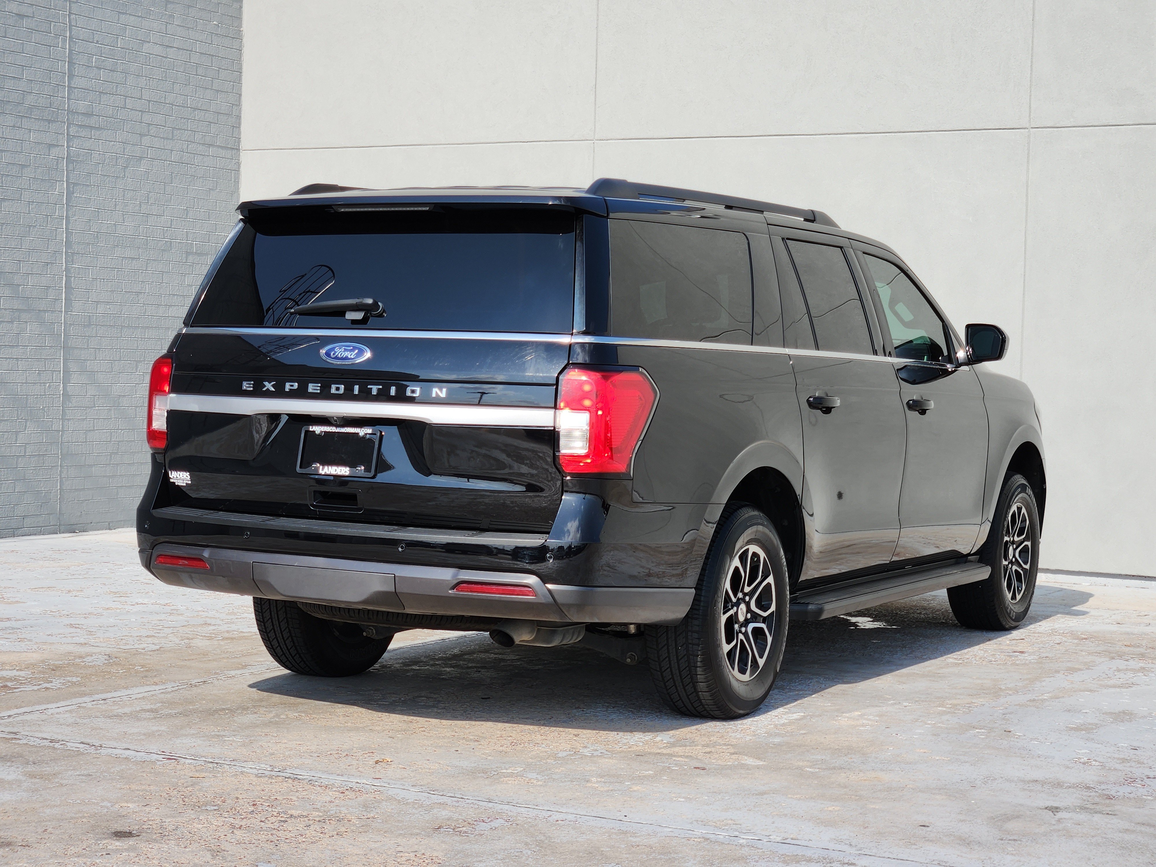 Used 2022 Ford Expedition Max XLT RWD image 8