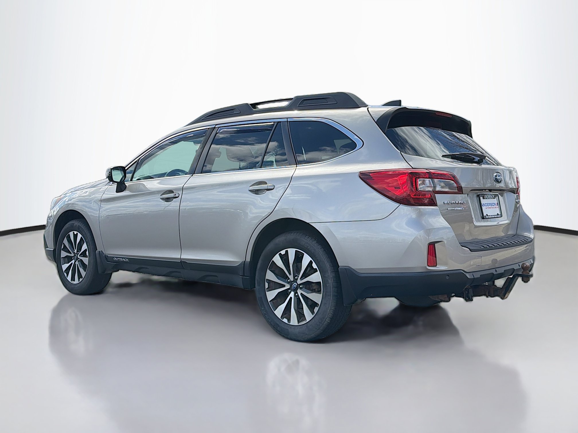 Used 2017 Subaru Outback 2.5i Limited AWD/4WD image 14