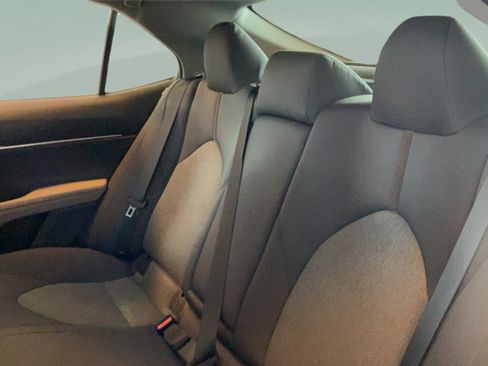 Used 2019 Toyota Camry LE FWD image 26