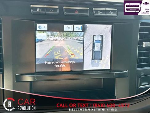 Used 2023 Ford F350 XLT w/ 360-Degree Camera Package image 21