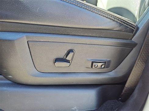 Used 2019 RAM 3500 Laramie image 21