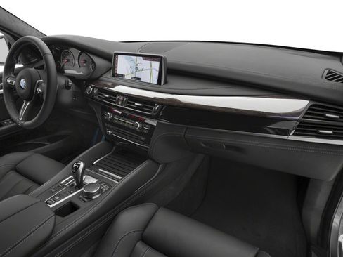 Used 2018 BMW X5 M AWD/4WD image 16