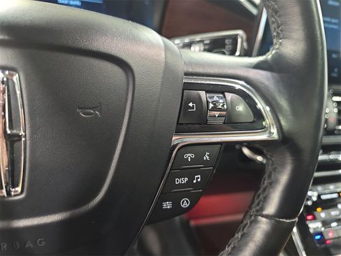 Used 2024 Lincoln Navigator Premiere image 19
