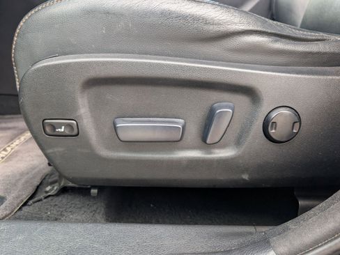 Used 2014 Toyota Highlander XLE image 15