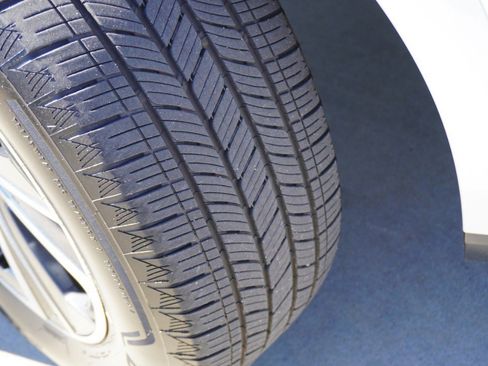 Certified 2025 Lexus RX 350 Premium w/ Accessory Package (Z1) image 12