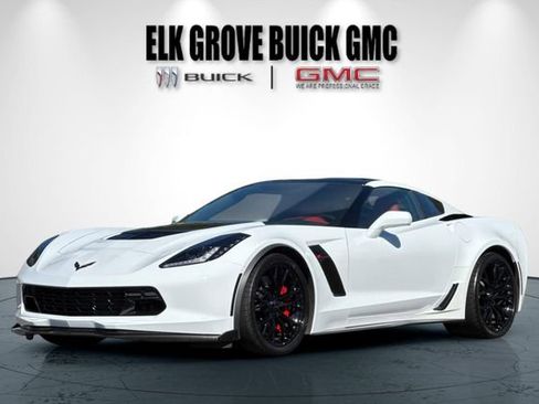 Used 2015 Chevrolet Corvette Z06 w/ 2LZ Preferred Equipment Group RWD image 8