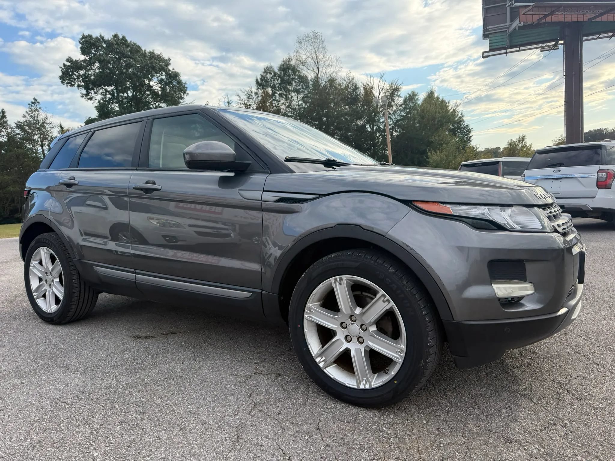 Used 2015 Land Rover Range Rover Evoque Pure Plus AWD/4WD image 37