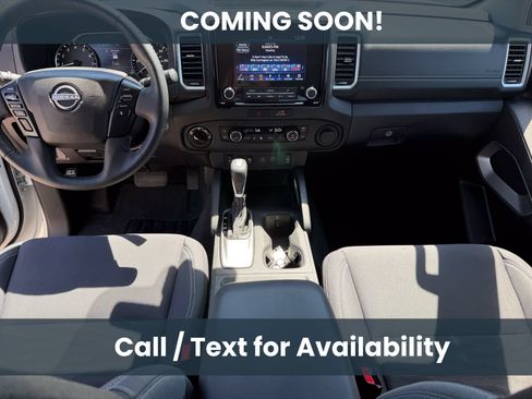 Used 2023 Nissan Frontier SV w/ SV Convenience Package AWD/4WD image 9
