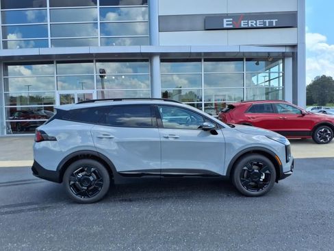 New 2026 Kia Sportage X-Line w/ X-Line Technology Package image 2