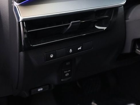 Certified 2025 Nissan Murano SL w/ Cargo Package image 13