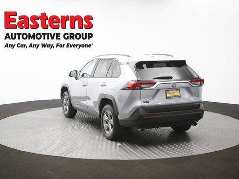 Used 2024 Toyota RAV4 XLE AWD/4WD image 63