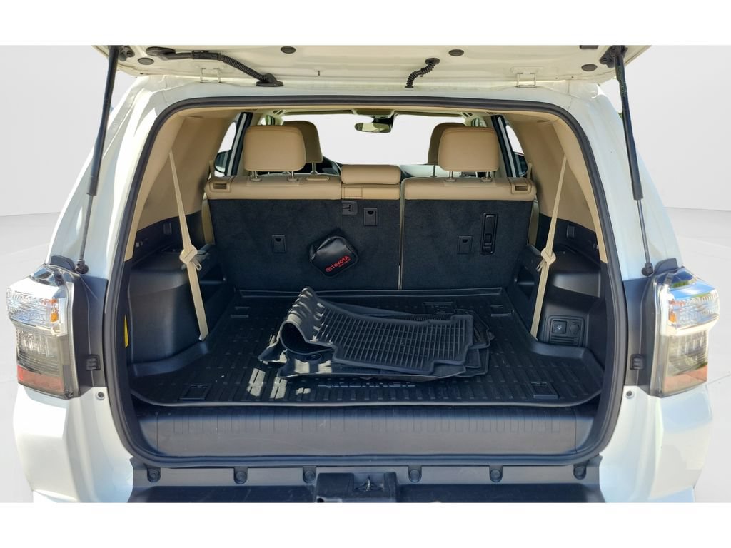 Used 2024 Toyota 4Runner SR5 Premium w/ Moonroof Package RWD image 9
