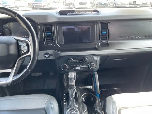 Used 2022 Ford Bronco Black Diamond w/ Sasquatch Package image 22