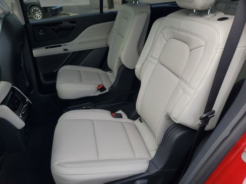 New 2026 Lincoln Aviator Reserve AWD/4WD image 26