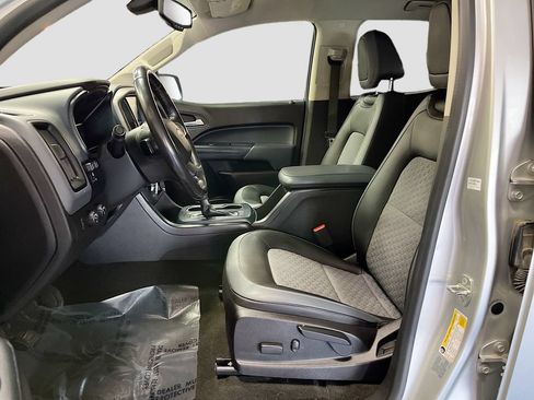 Used 2017 Chevrolet Colorado Z71 AWD/4WD image 21