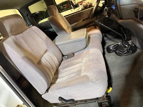 Used 1997 Dodge Ram 2500 Truck 4x4 Club Cab image 3