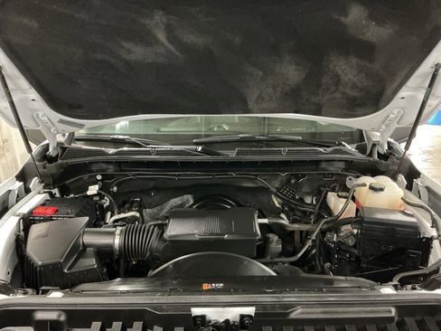 Used 2024 GMC Sierra 2500 Pro w/ Fleet Convenience Package image 3