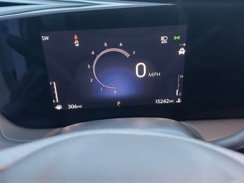 Used 2025 Buick Encore GX Preferred image 38