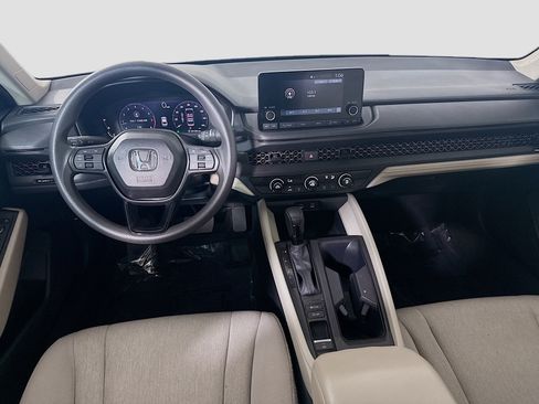 Used 2025 Honda Accord LX image 17