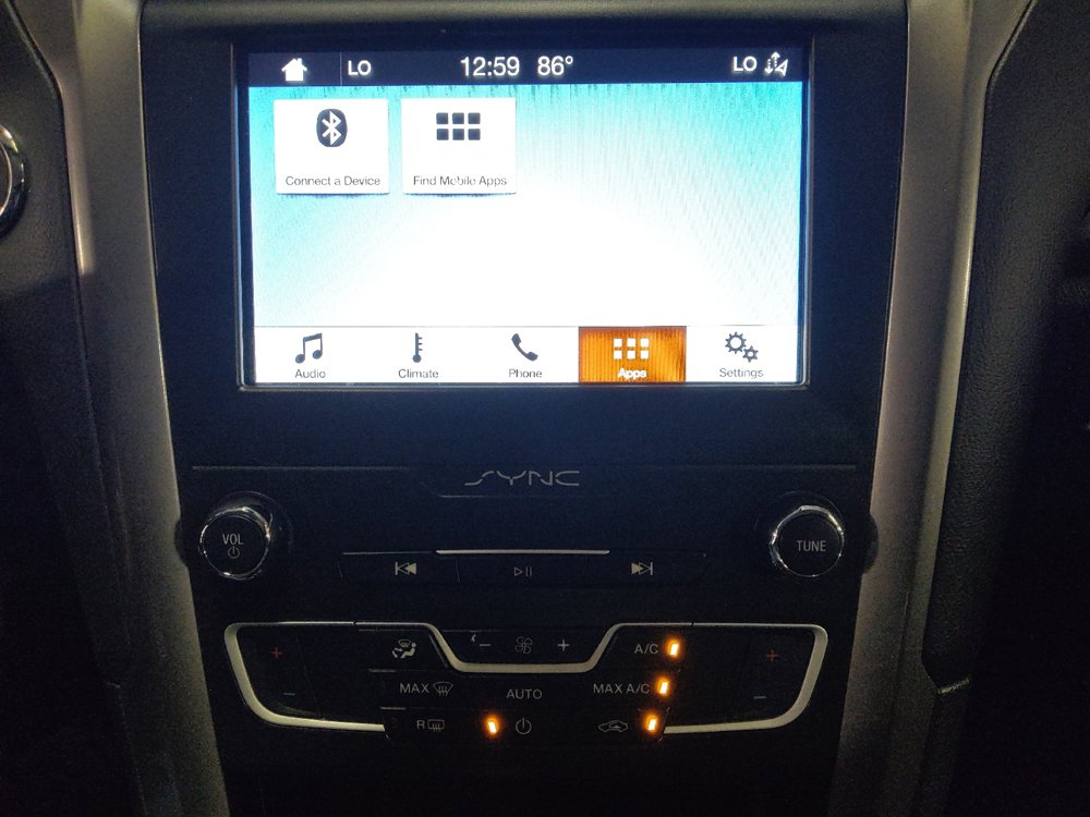Used 2019 Ford Fusion SE FWD image 25