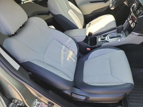 Used 2020 Subaru Forester Premium w/ Popular Package #1 AWD/4WD image 43