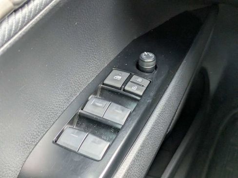 Used 2025 Toyota Camry SE FWD image 24