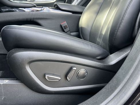 Used 2022 Lincoln Nautilus Reserve image 12