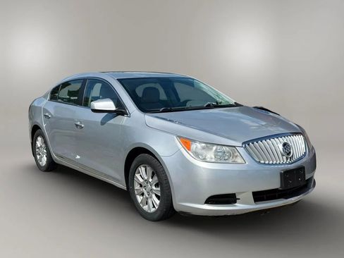 Used 2010 Buick LaCrosse CX image 2