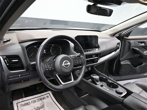 Used 2023 Nissan Rogue SL w/ SL Premium Package image 15