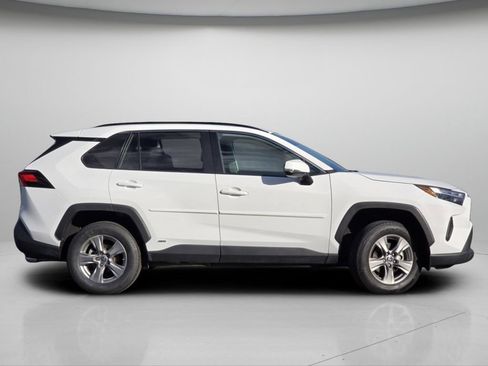 Used 2024 Toyota RAV4 LE AWD/4WD image 20