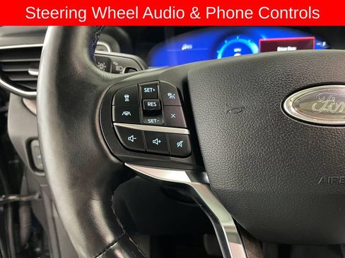 Used 2020 Ford Explorer Platinum w/ Premium Technology Package AWD/4WD image 32