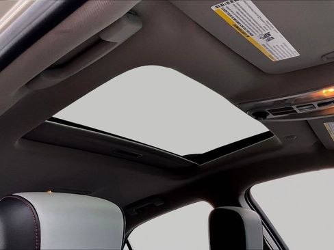 Used 2016 Chevrolet Equinox LTZ w/ Enhanced Convenience Package image 22