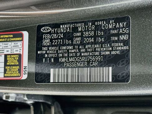 Used 2024 Hyundai Elantra SEL FWD image 22