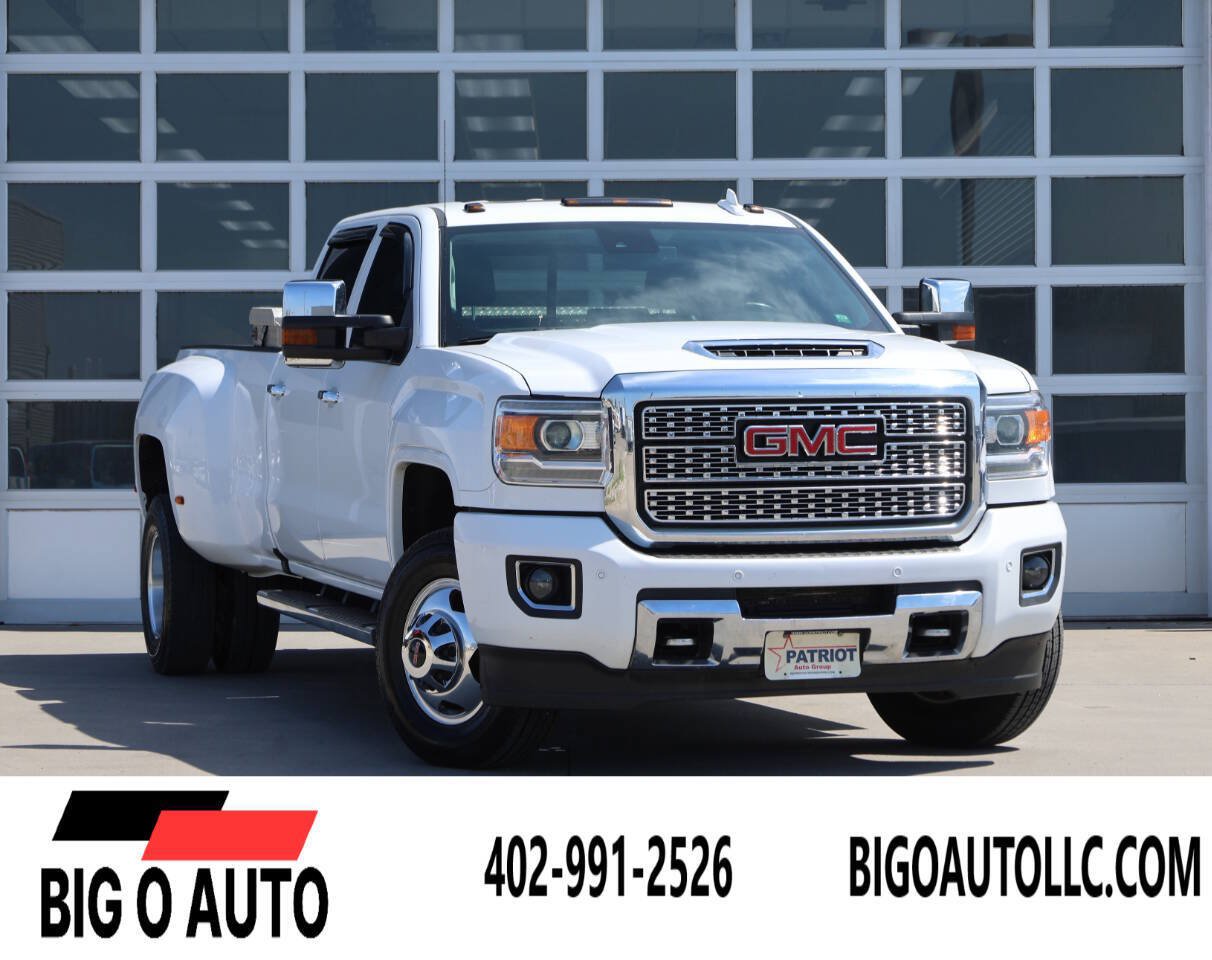 Used 2019 GMC Sierra 3500 Denali AWD/4WD image 1