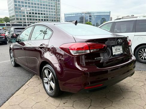 Used 2018 Kia Forte LX w/ LX Popular Package FWD image 4