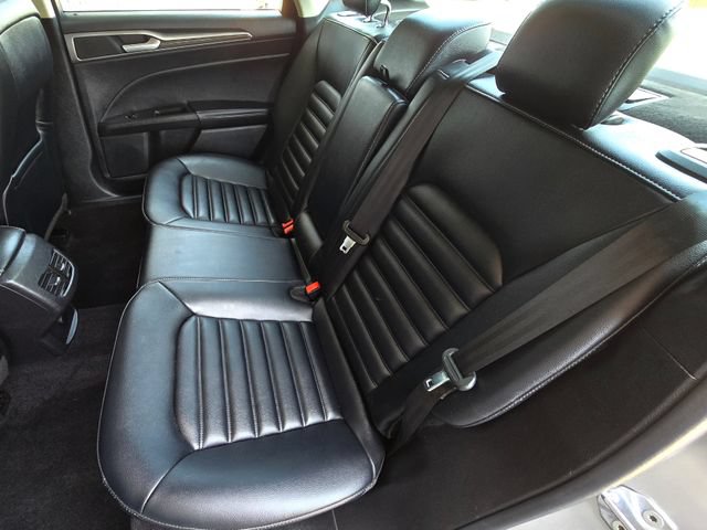 Used 2020 Ford Fusion SEL FWD image 21