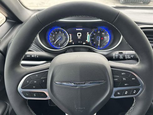 New 2026 Chrysler Pacifica Select image 14