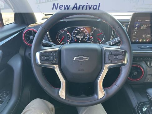 Certified 2025 Chevrolet Blazer RS image 11