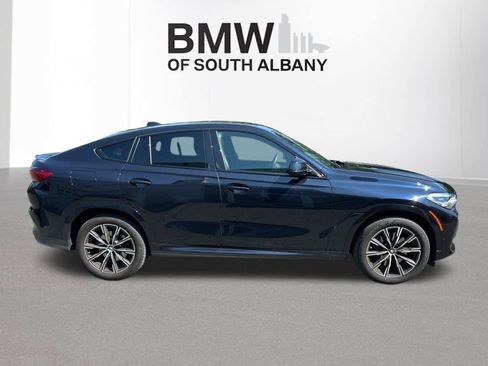 Used 2023 BMW X6 xDrive40i w/ M Sport Package AWD/4WD image 6